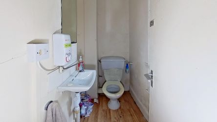 17 Nott Square, Carmarthen, SA31 1PQ