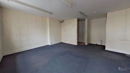 17 Nott Square, Carmarthen, SA31 1PQ