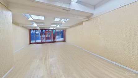 17 Nott Square, Carmarthen, SA31 1PQ