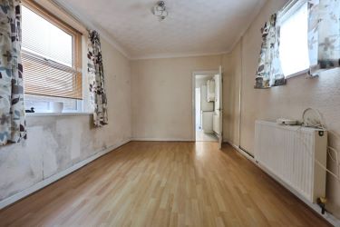 2 Cwmdare Street, Cathays, Cardiff, South Glamorgan, CF24 4JZ