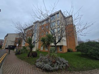 40 Reresby Court Heol Glan Rheidol, Cardiff, South Glamorgan, CF10 5NR