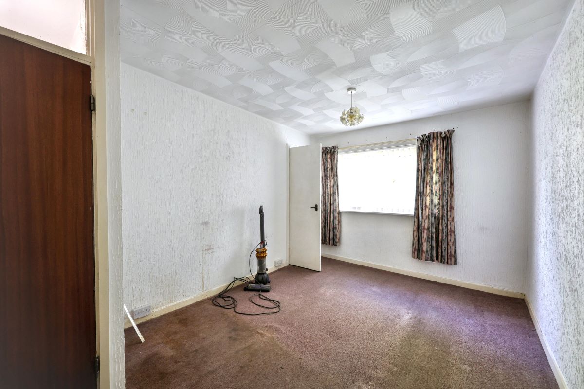 Image 15 of 20