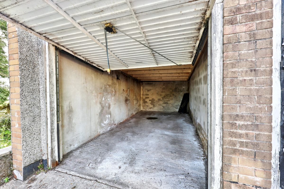 Image 4 of 7