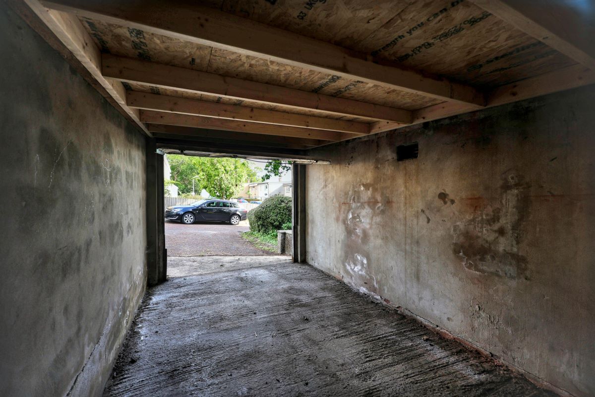 Image 5 of 7