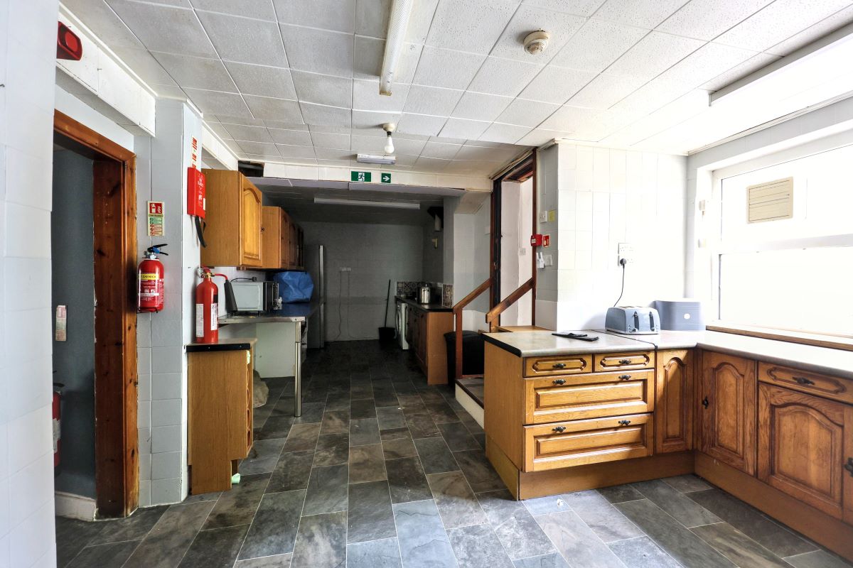 Image 15 of 48