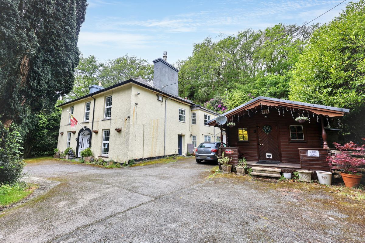 Image 3 of 48