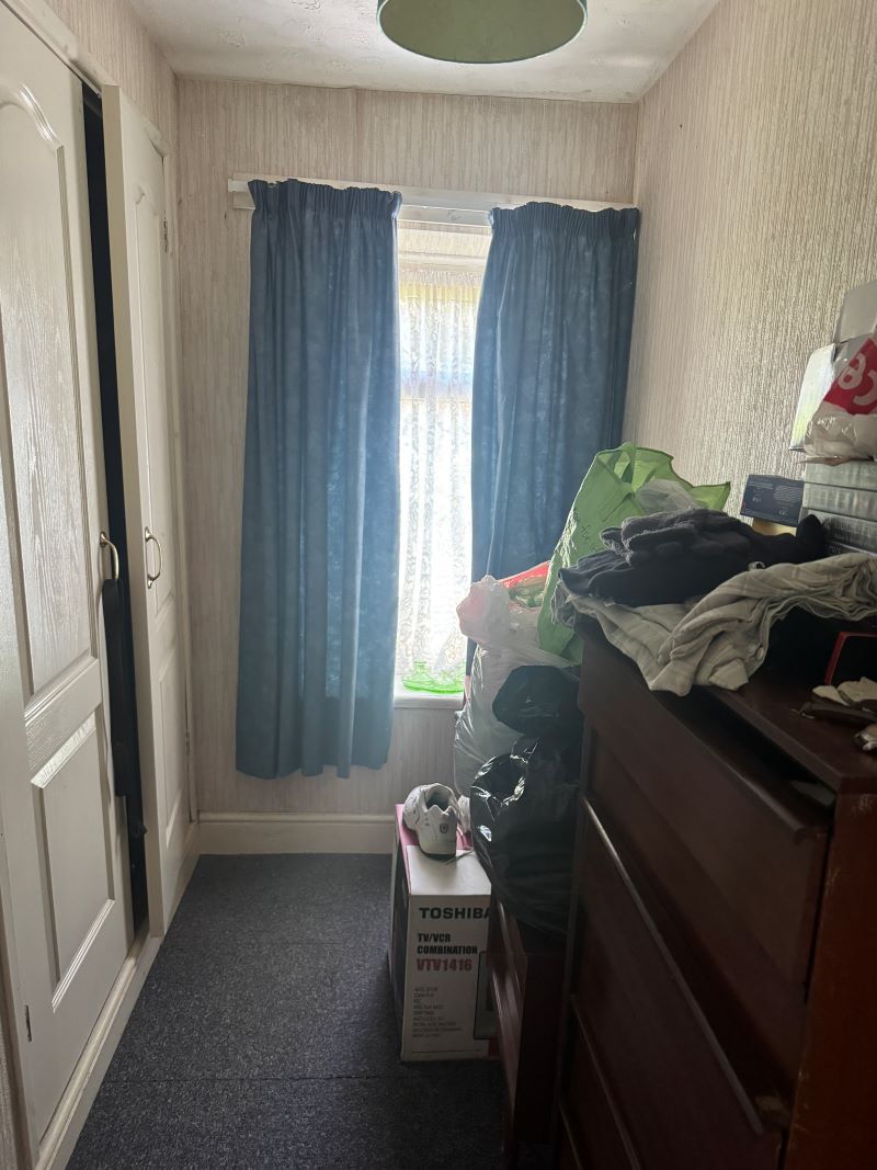 Image 5 of 5