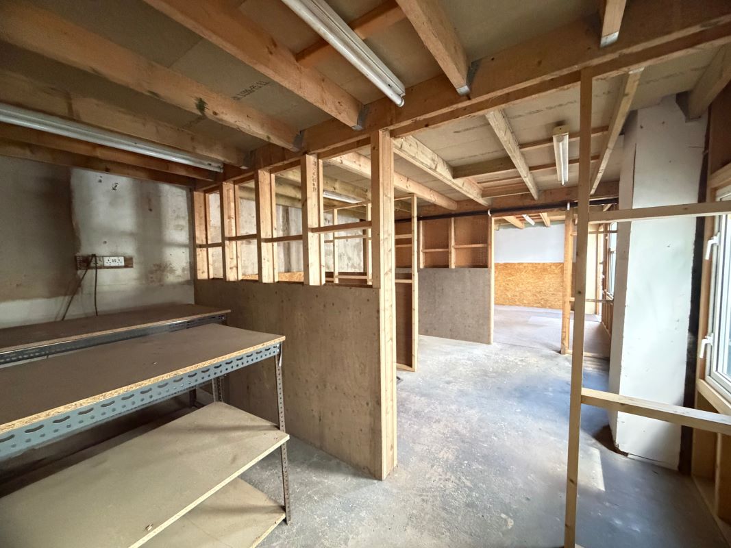 Image 4 of 11