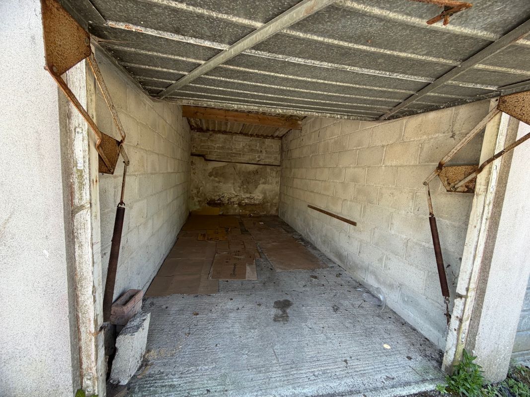 Image 4 of 7