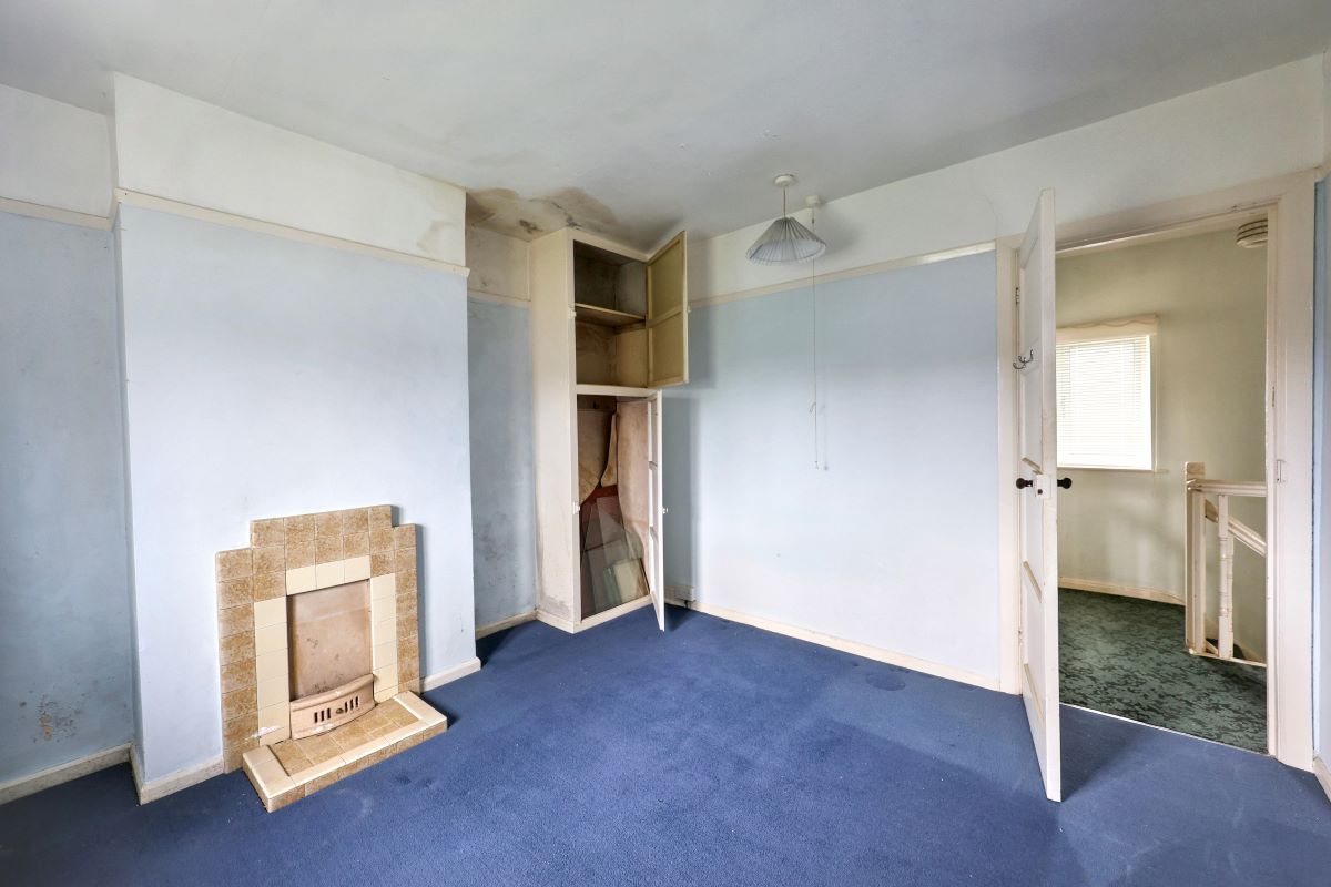 Image 15 of 29