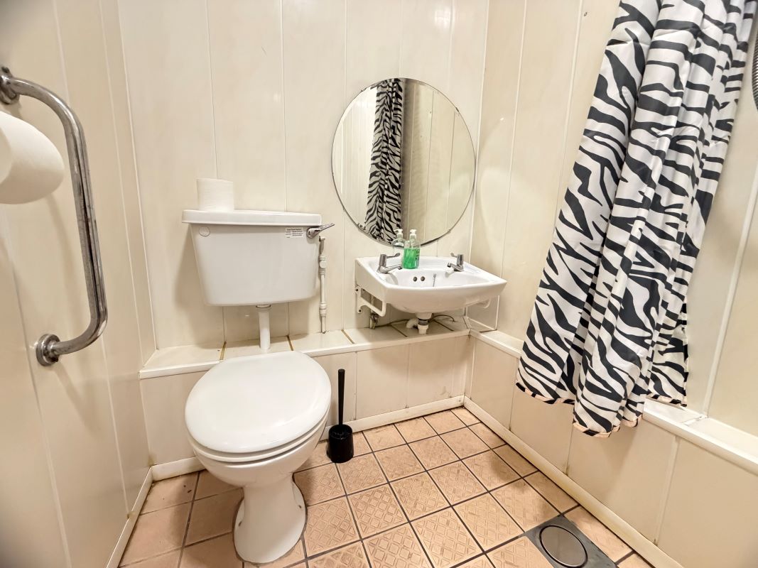 Image 10 of 11