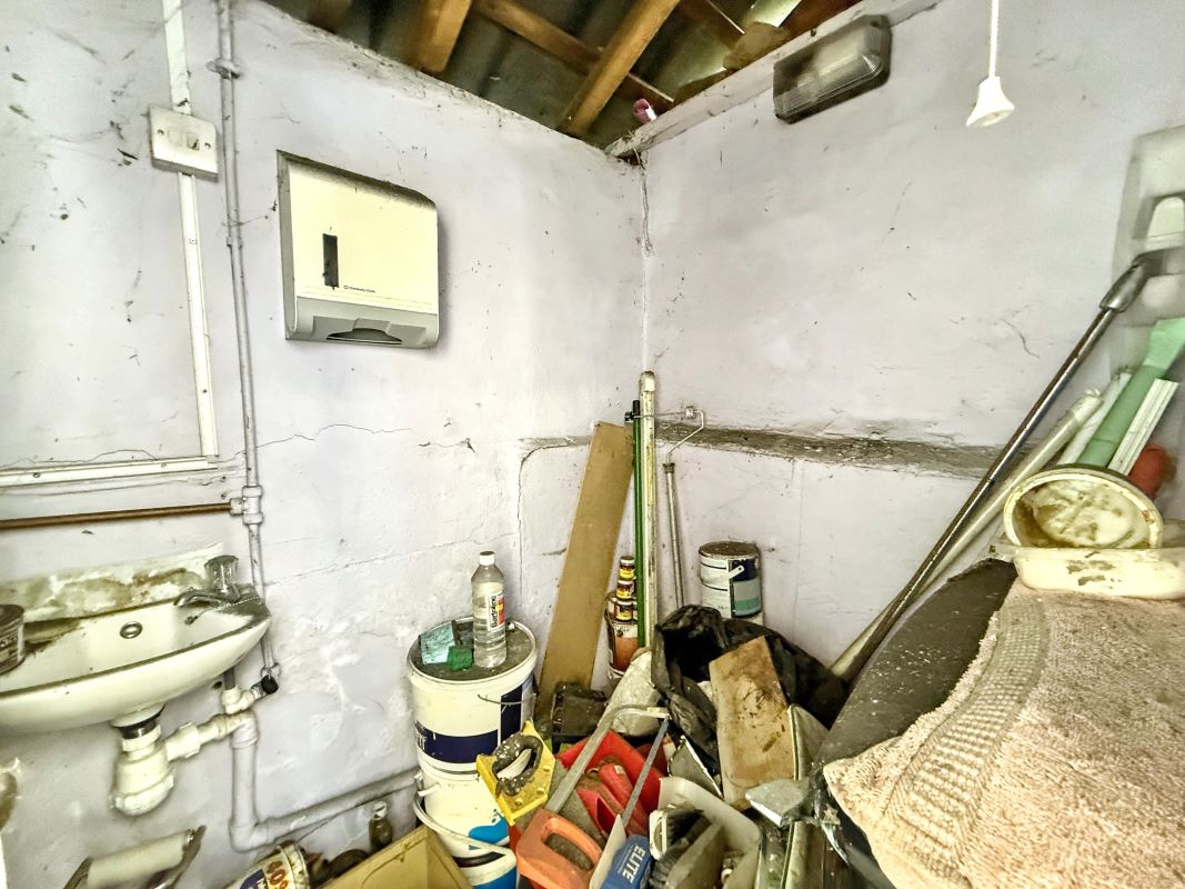 Image 6 of 10
