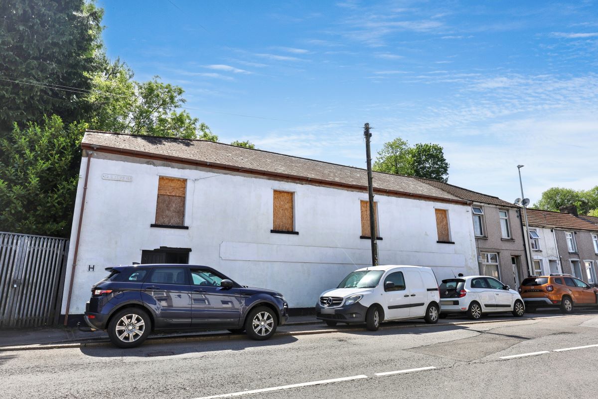 403 Cardiff Road, Aberdare, Mid Glamorgan, CF44 6HX