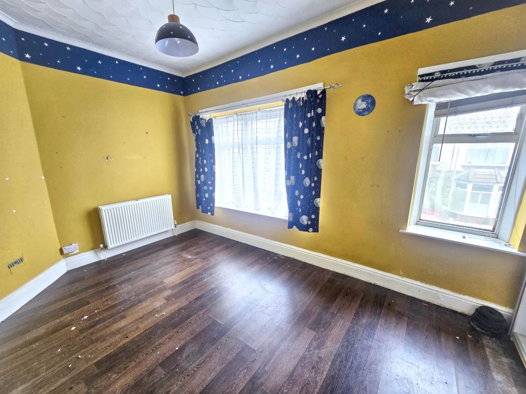 Image 10 of 16
