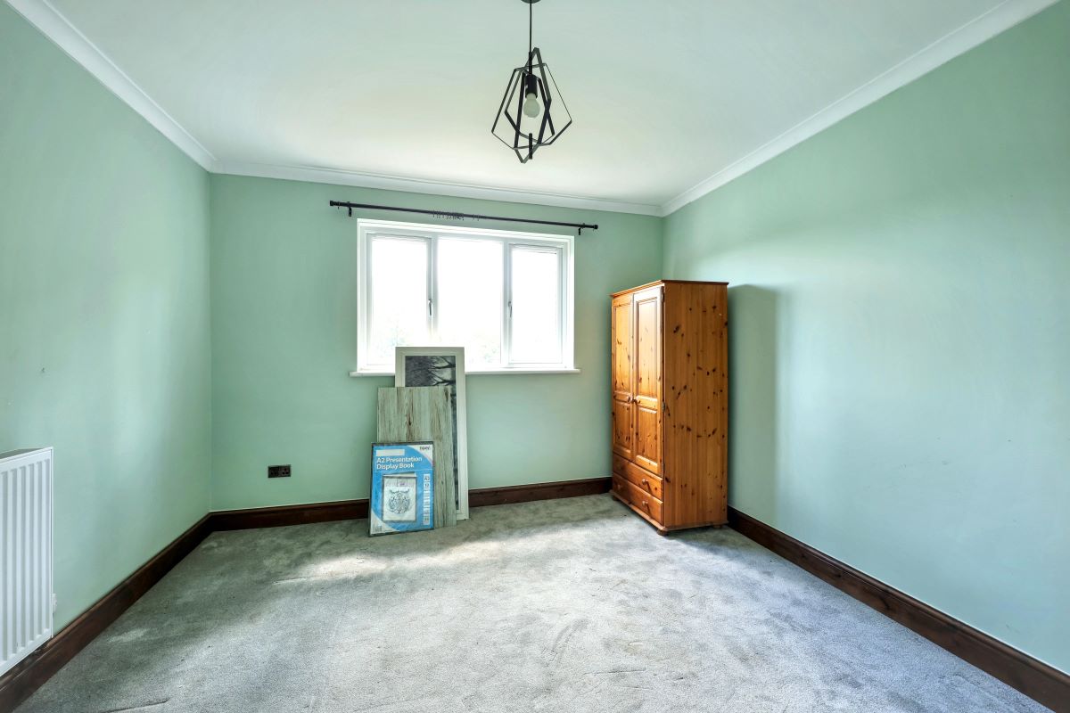 Woodford Llangunnor Road, Carmarthen, Dyfed, SA32 8AB
