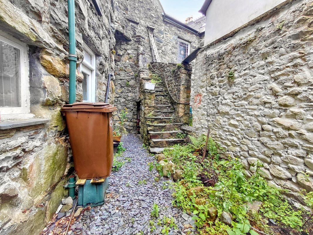 Star House Ty Seren Meyrick Street, Ty Seren, Dolgellau, Gwynedd, LL40 1LN