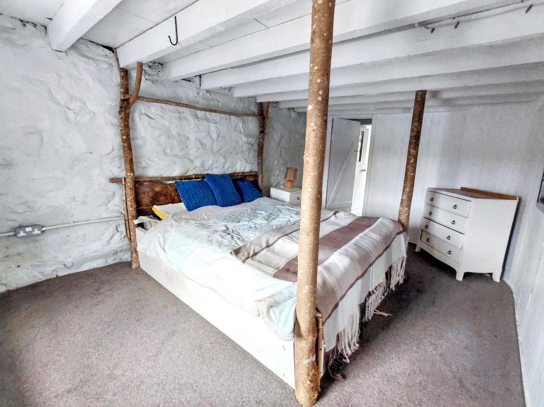 Star House Ty Seren Meyrick Street, Ty Seren, Dolgellau, Gwynedd, LL40 1LN
