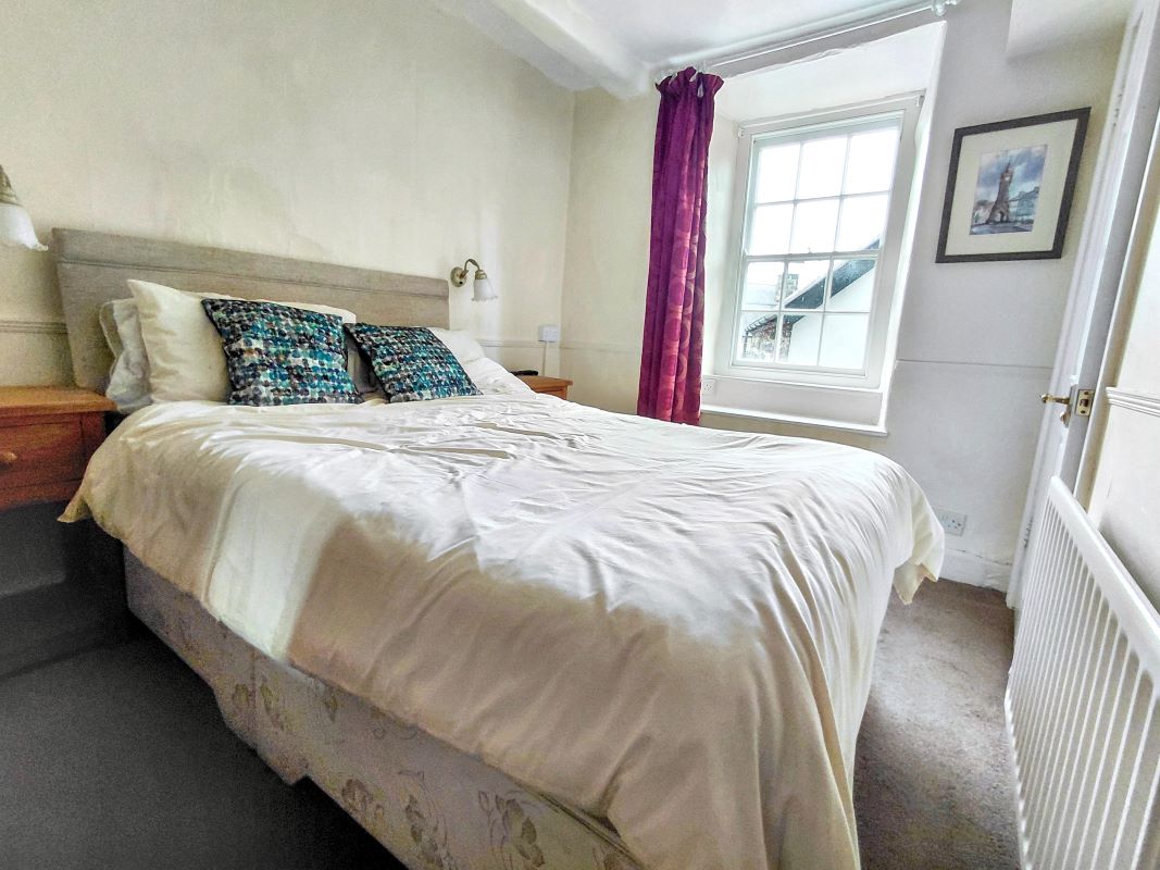 Star House Ty Seren Meyrick Street, Ty Seren, Dolgellau, Gwynedd, LL40 1LN