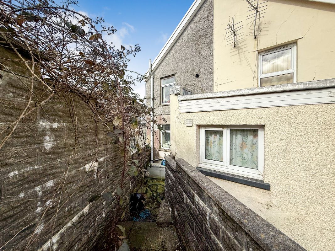 Image 11 of 17