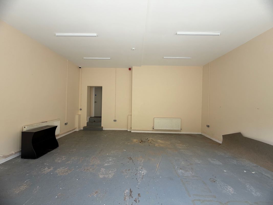 Image 6 of 8