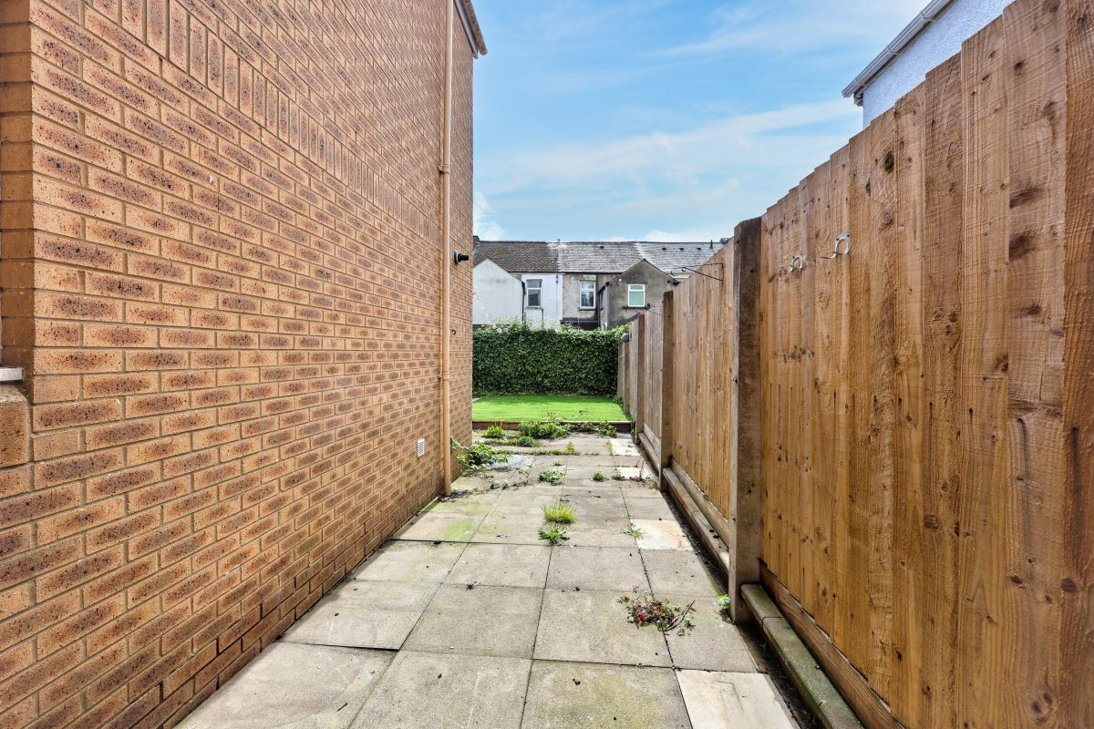 Image 15 of 21