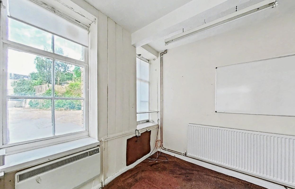 Image 9 of 10