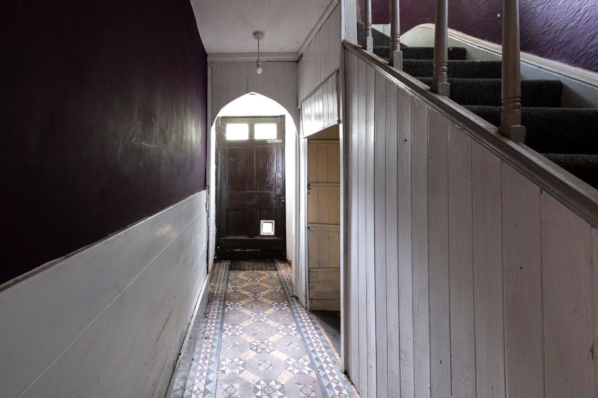 Image 9 of 26