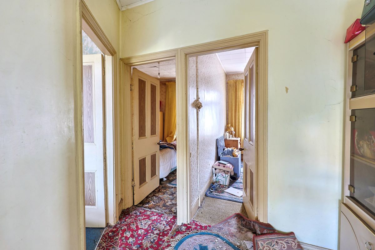Image 5 of 13