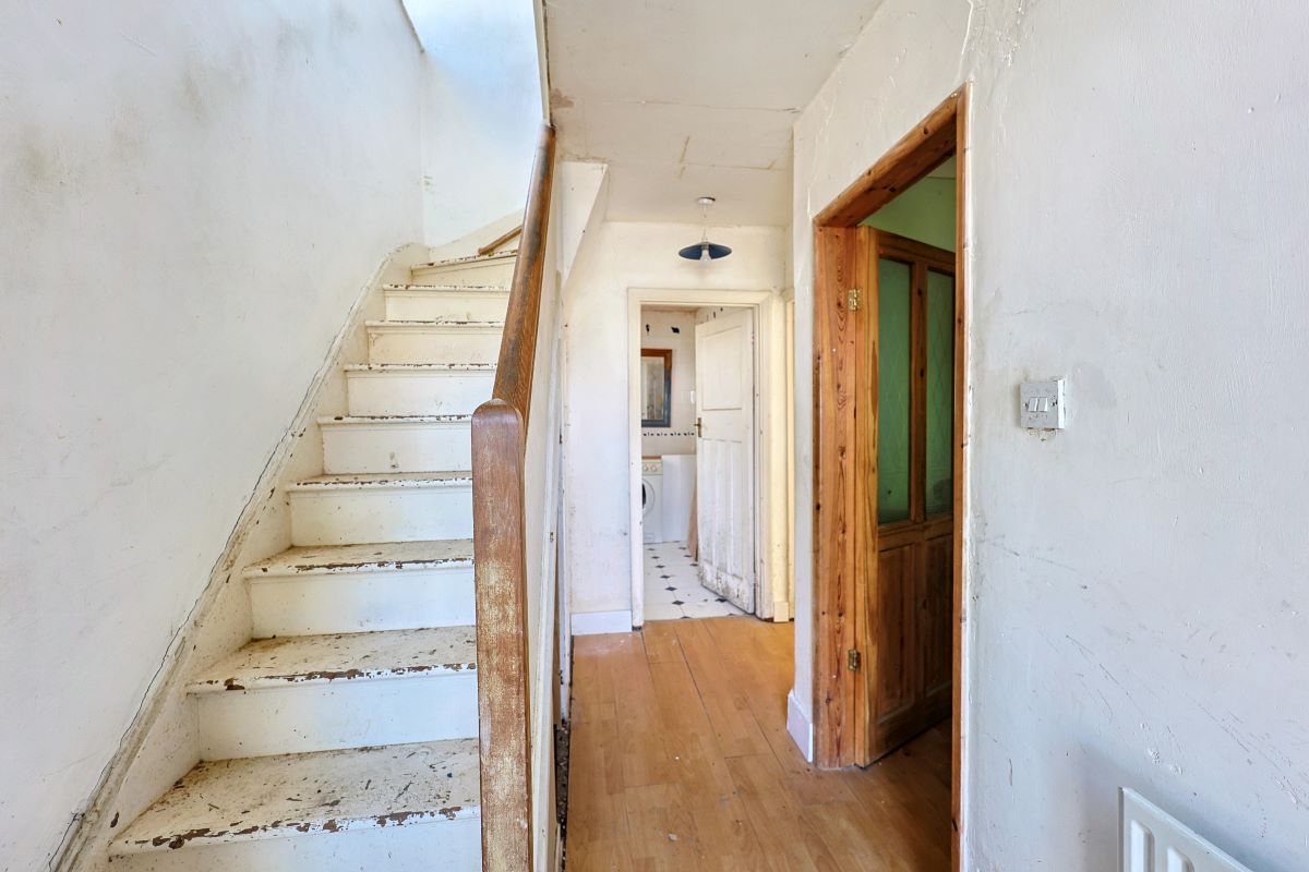 Image 2 of 14