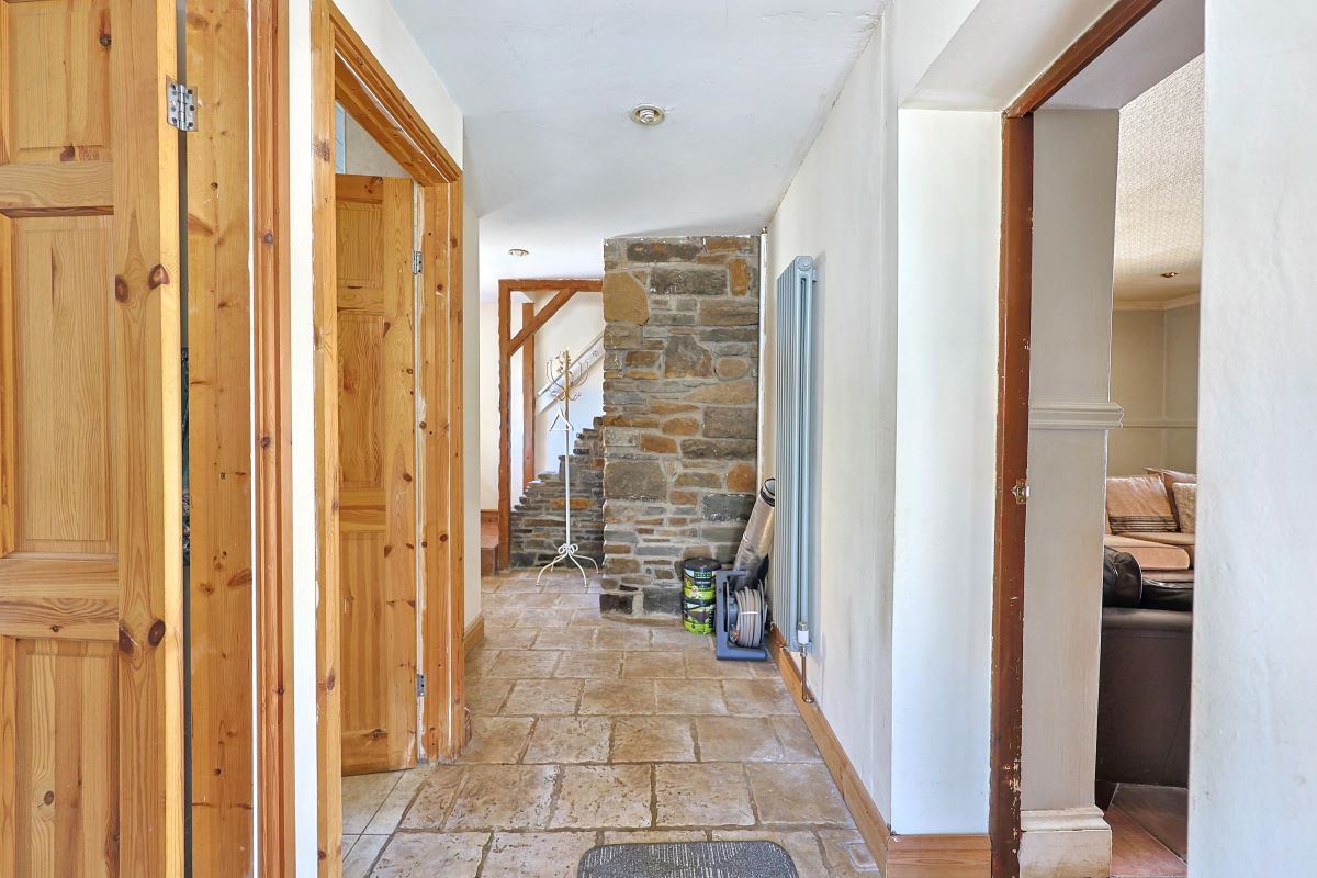 Image 2 of 22
