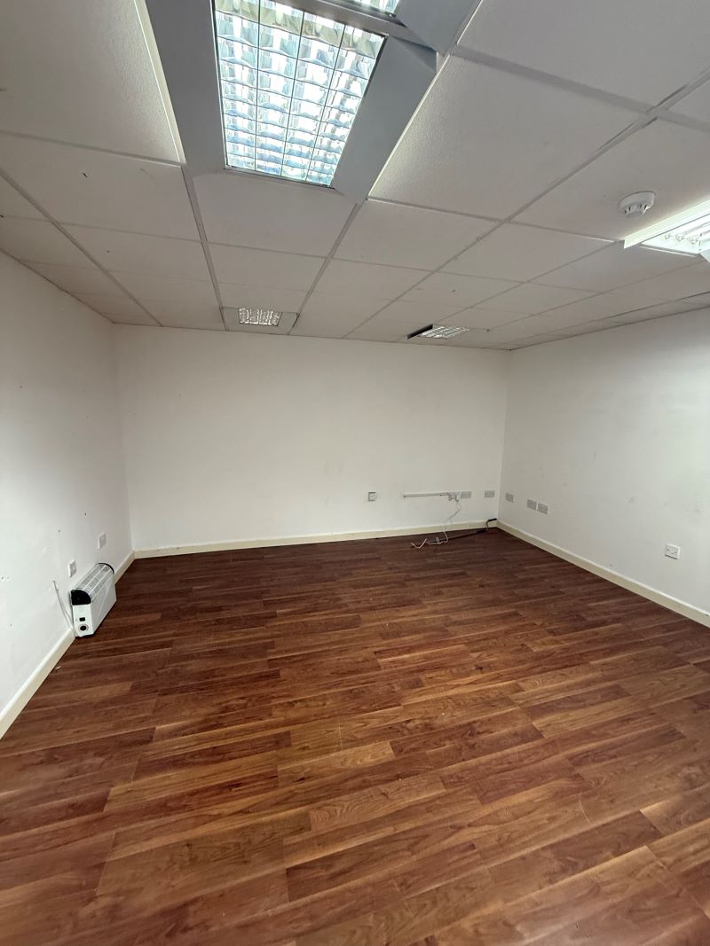 Image 3 of 14