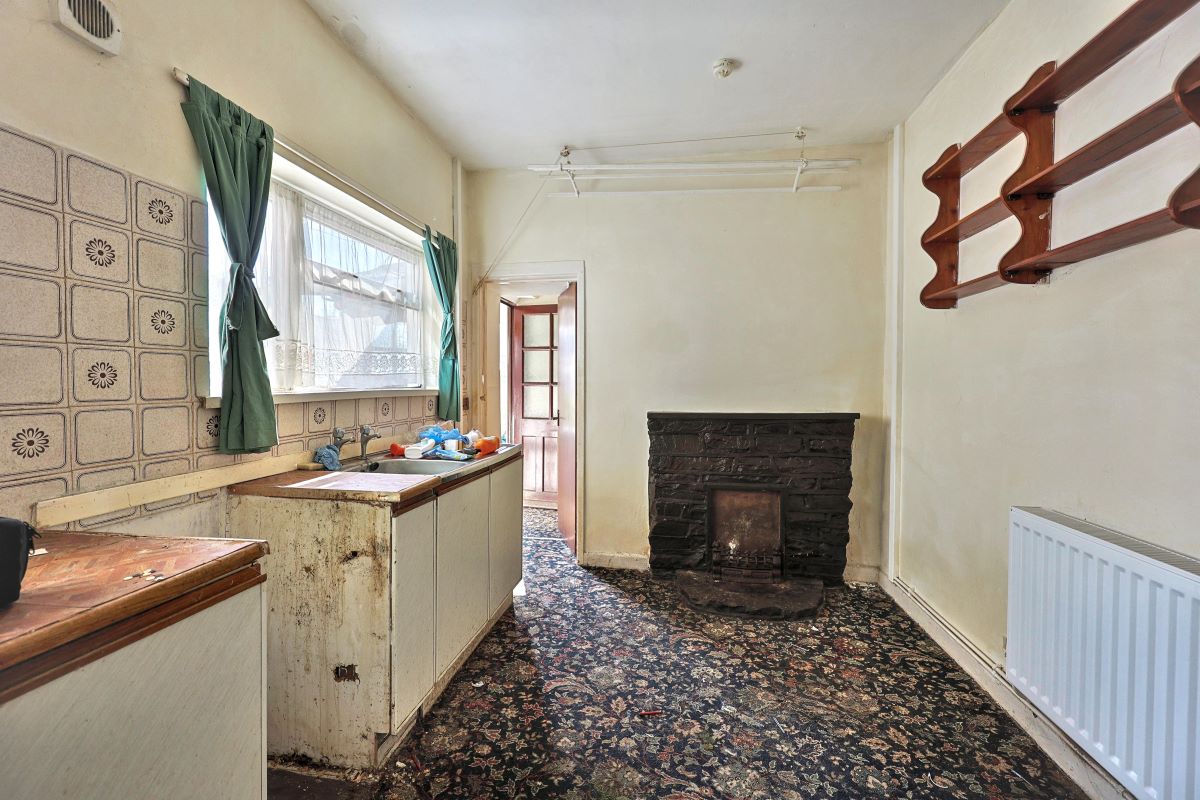 Image 7 of 11