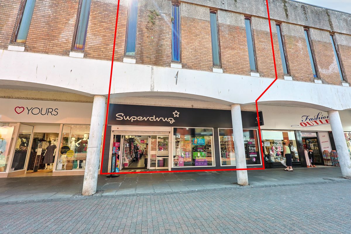 Unit 3, 15 John Street, Carmarthen, Dyfed, SA31 1QT