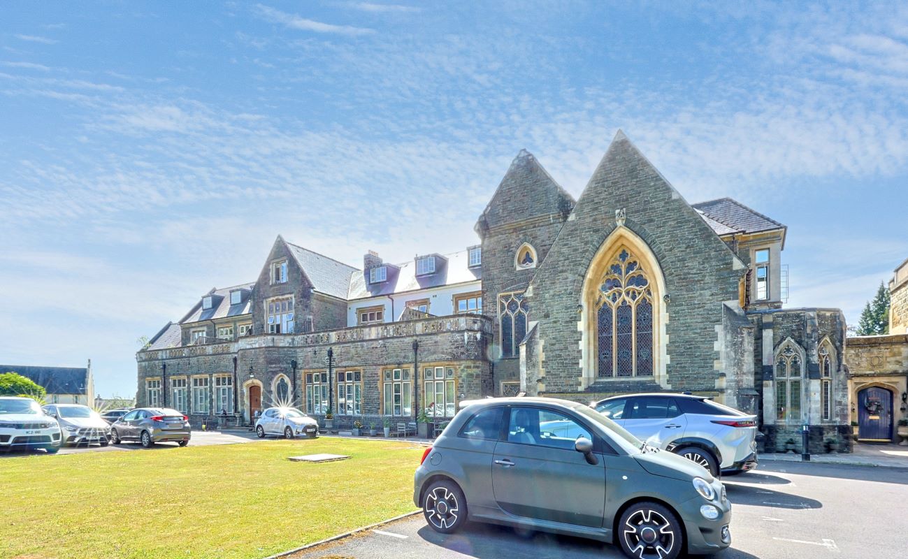 Image 20 of 30