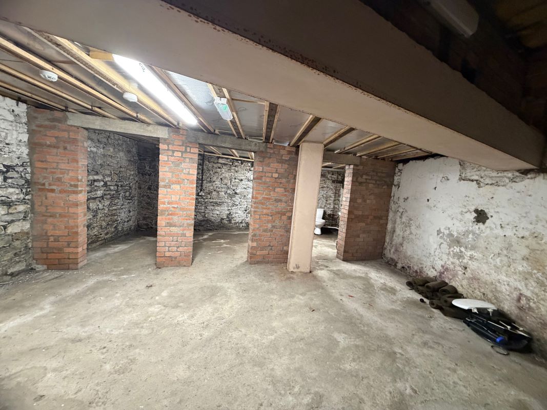 Image 7 of 14