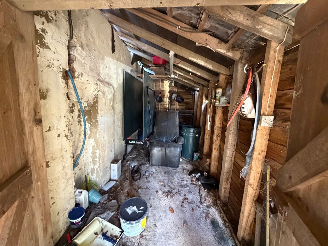 Image 5 of 7