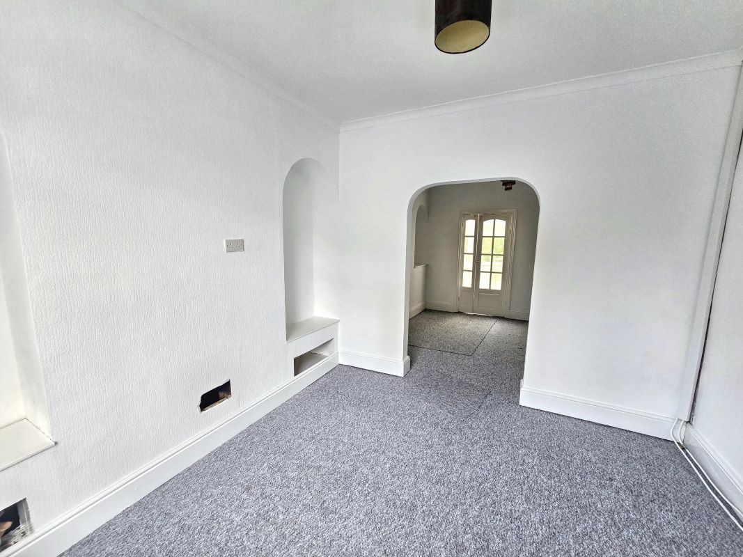 Image 4 of 13