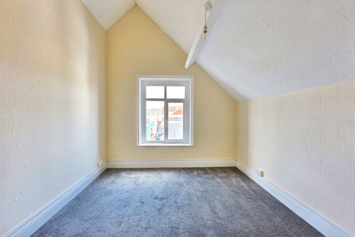 Image 10 of 12