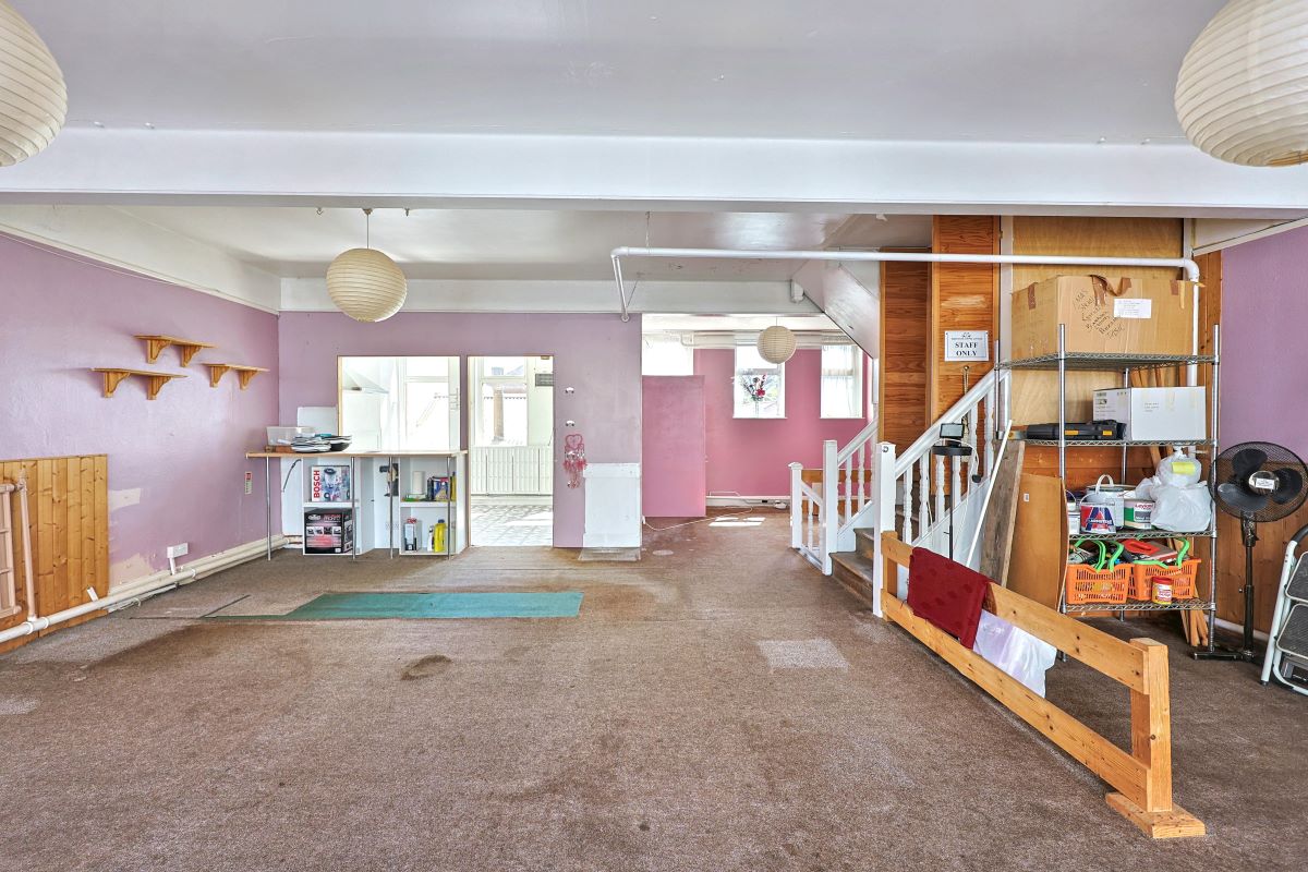 Image 11 of 27