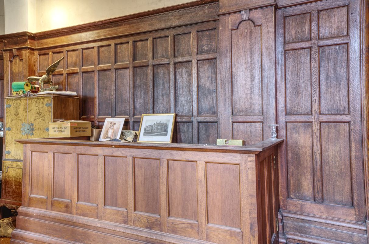 Image 7 of 28