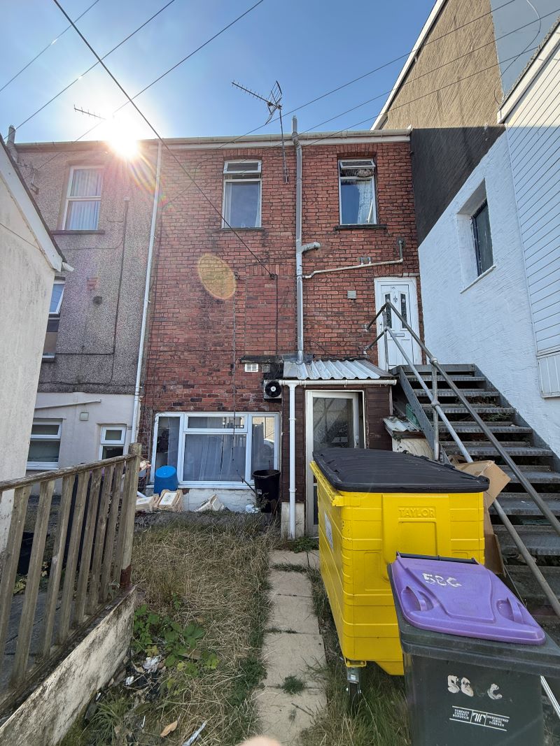 Image 11 of 11