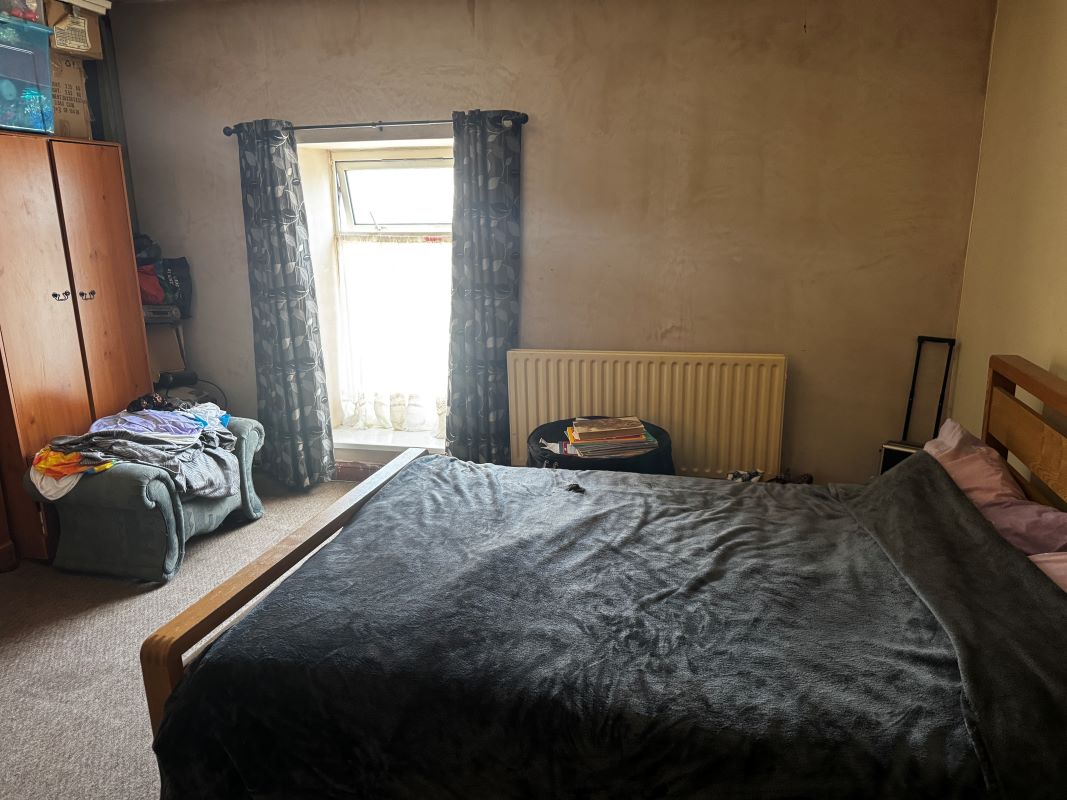 Image 7 of 8