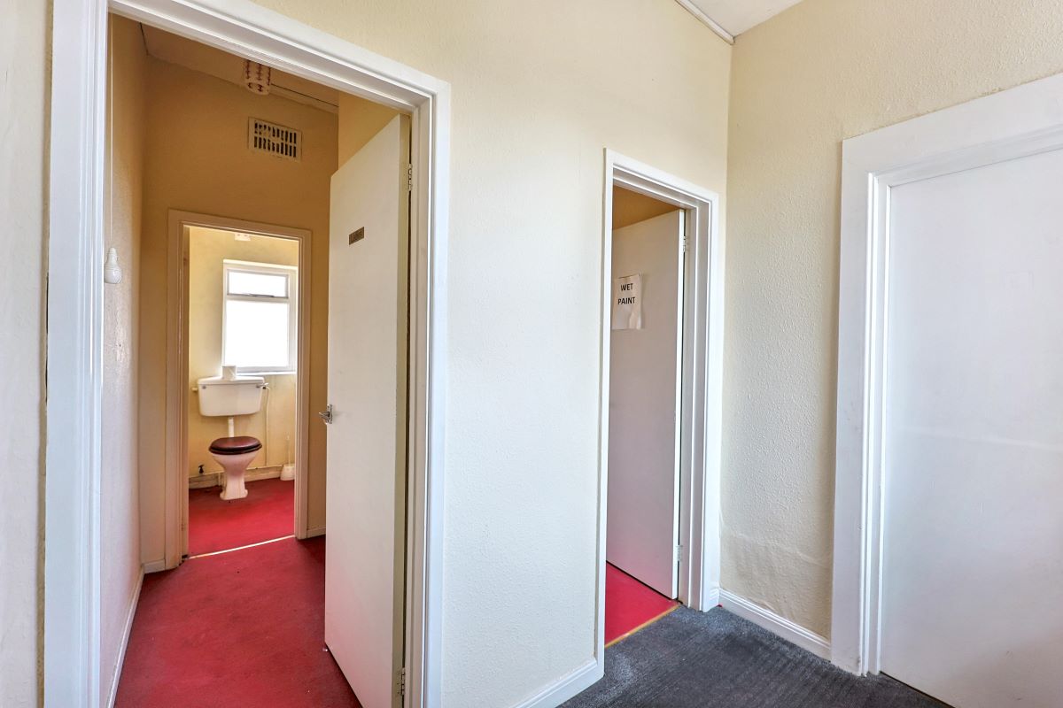 Image 10 of 17