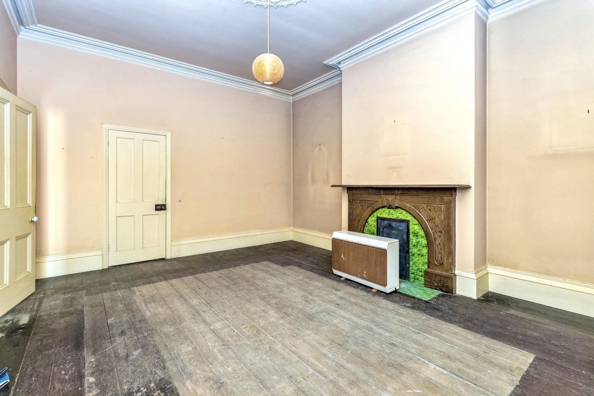 Image 18 of 27