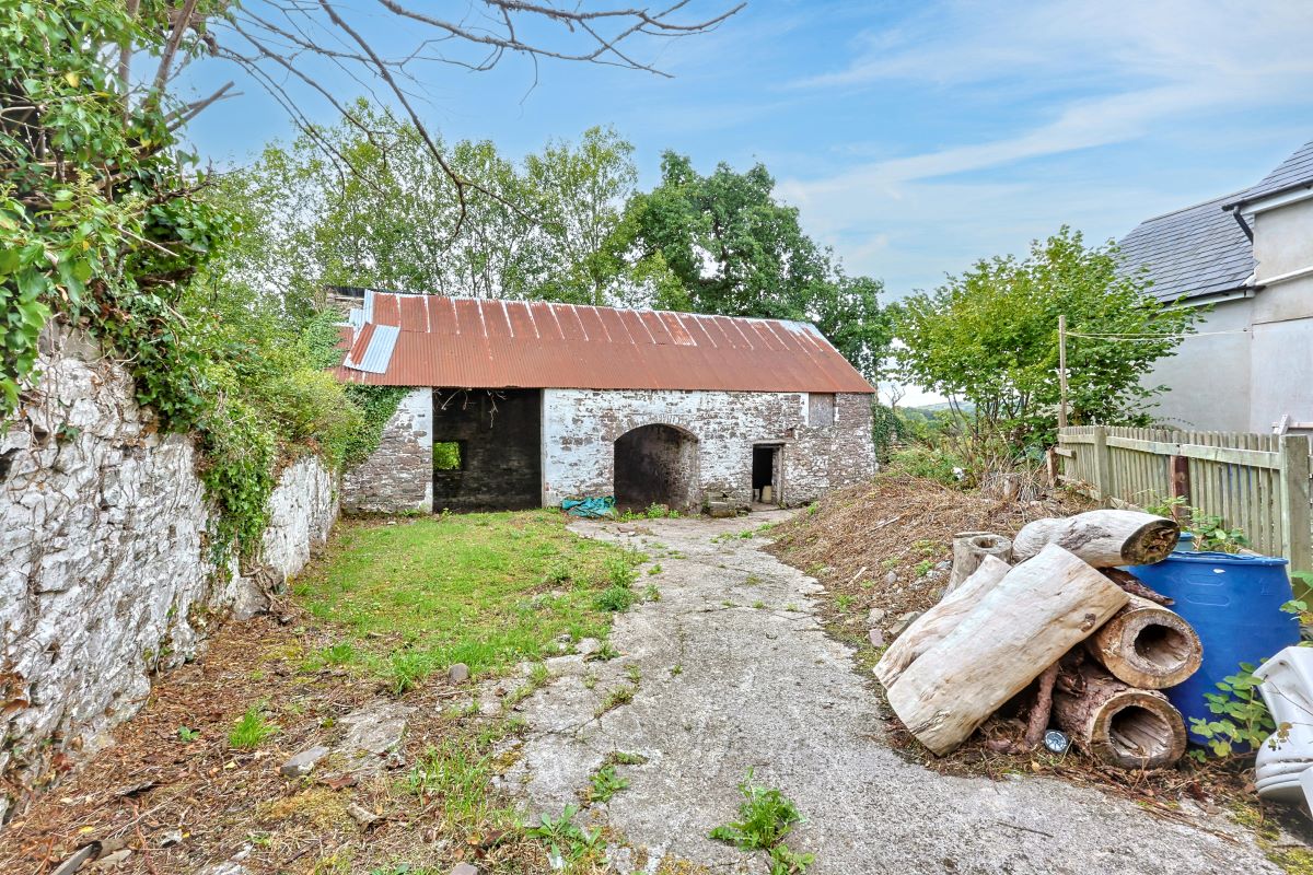 Image 10 of 19