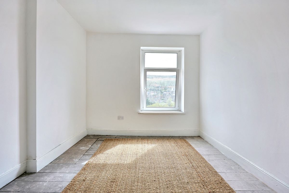 Image 10 of 20