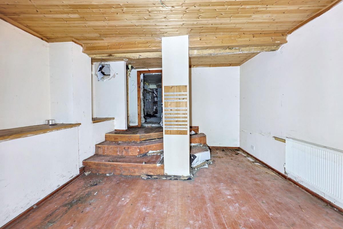 Image 8 of 17