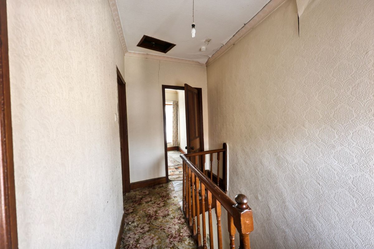 Image 9 of 16