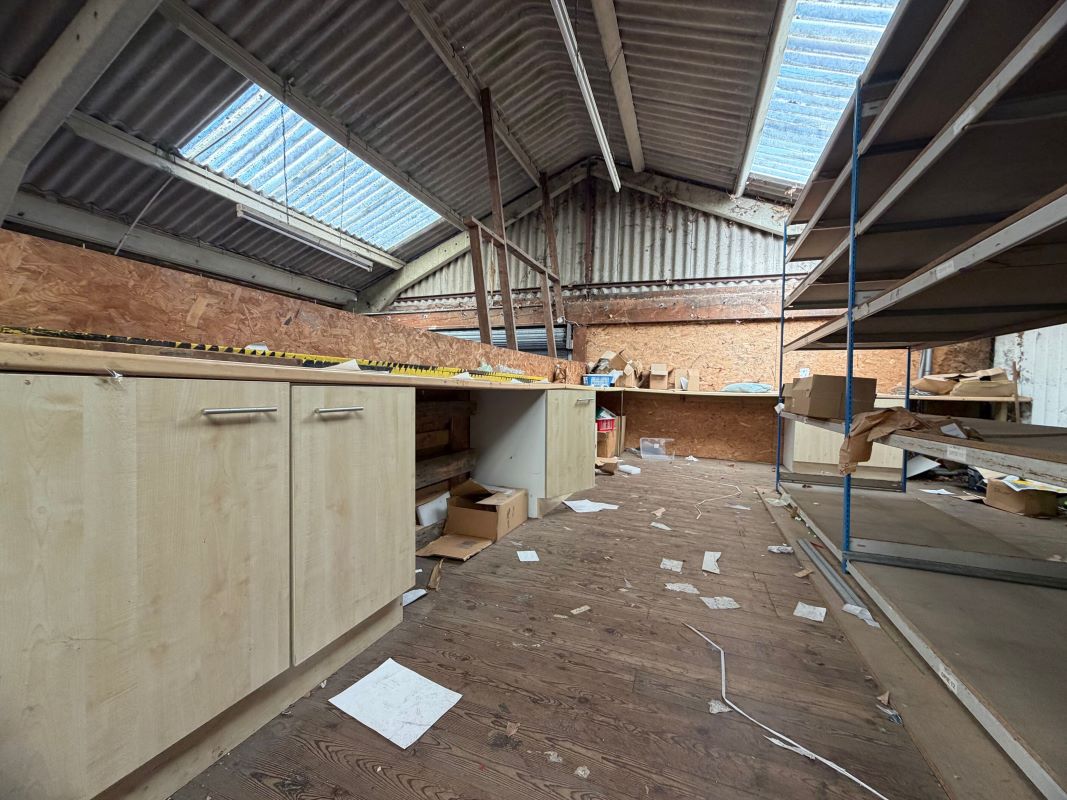 Image 14 of 21