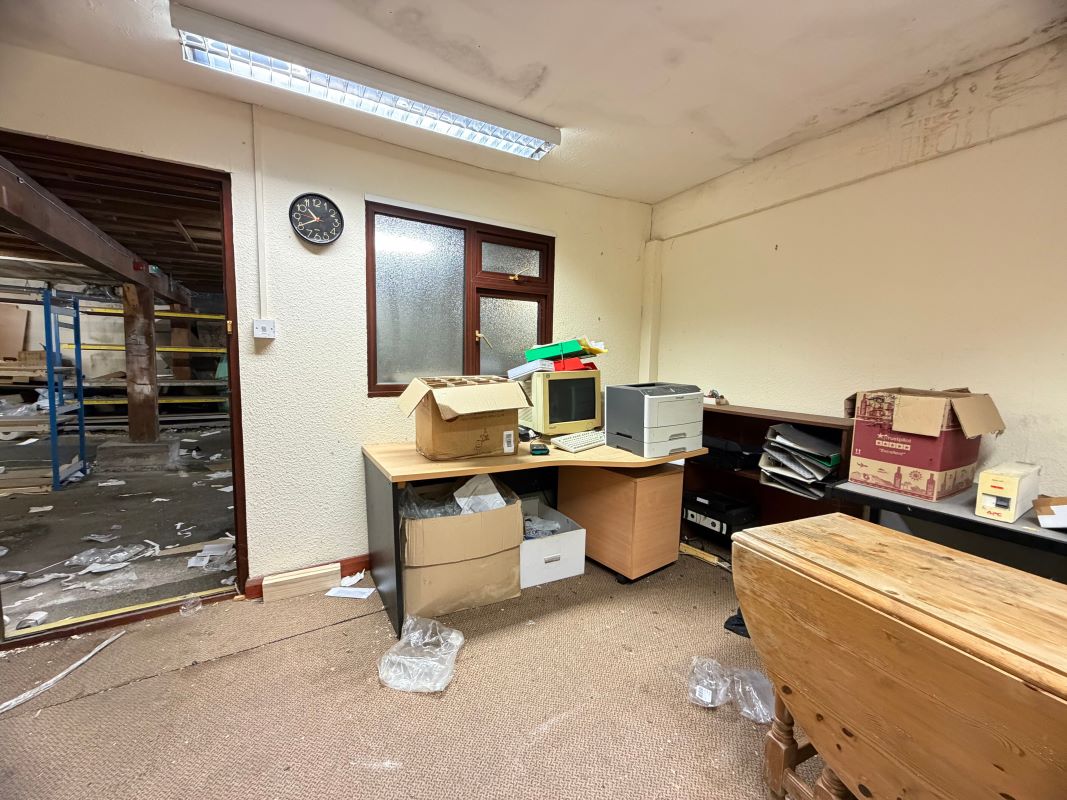 Image 16 of 21